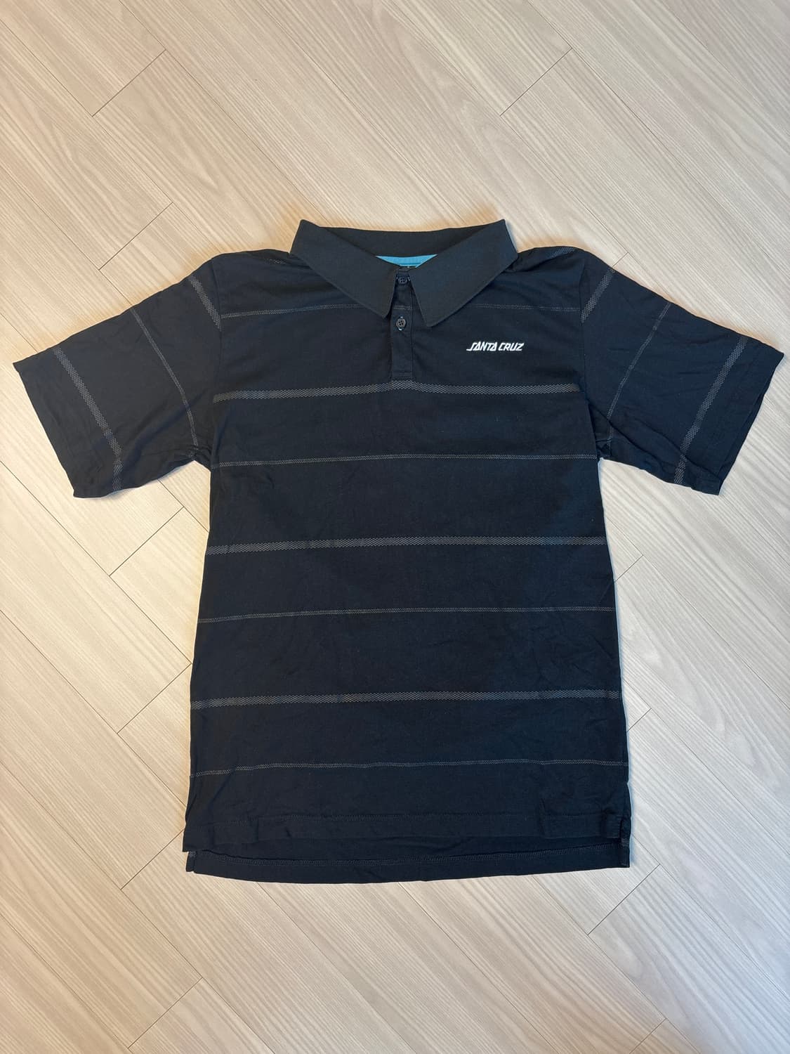 산타크루즈 카라 반팔티 상품이미지1