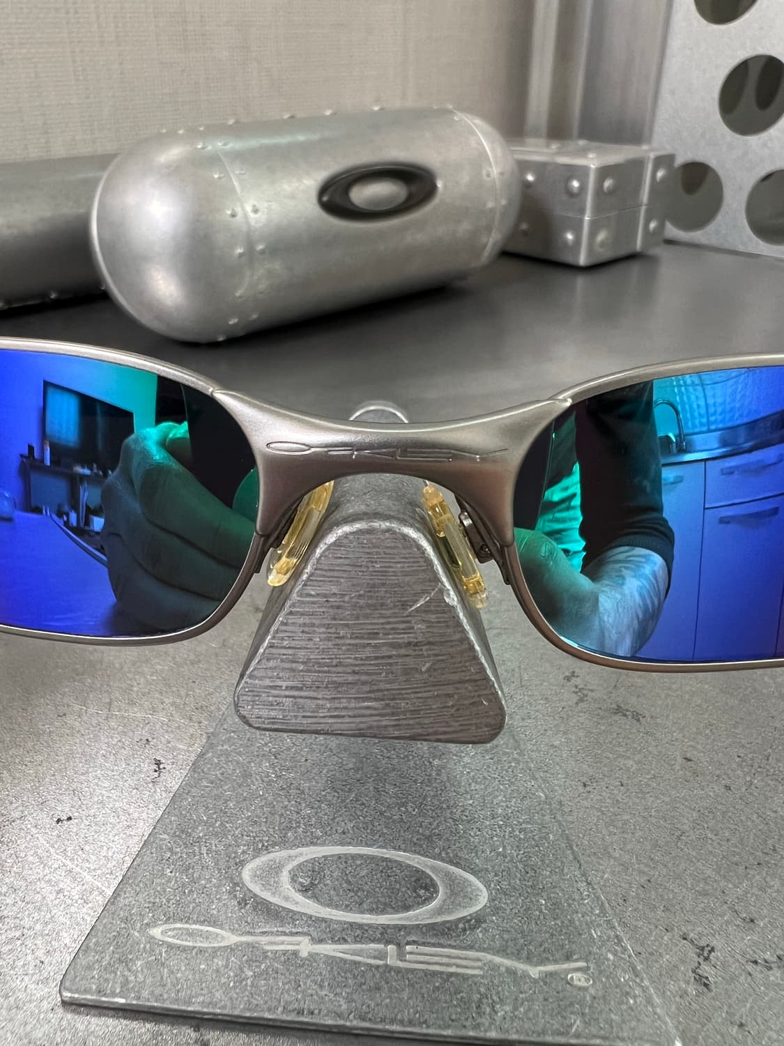 오클리 스퀘어 와이어 2.0 상품이미지4