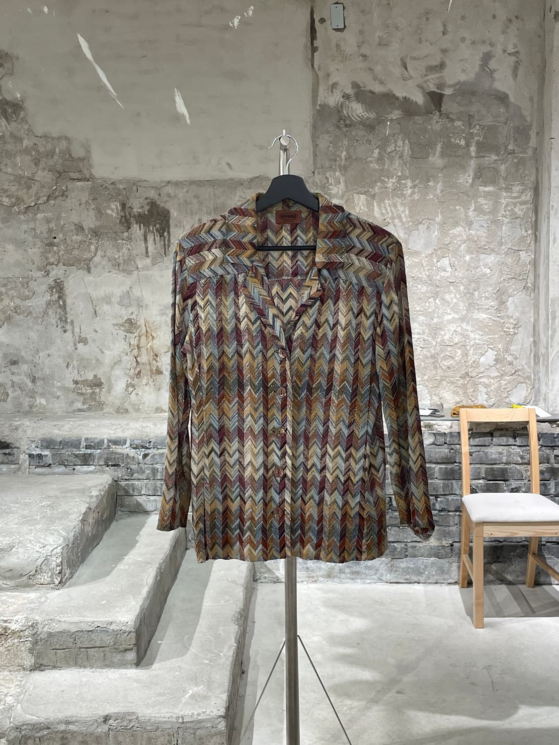 미쏘니 믹스 지그재그 버튼 레이온 카라 셔츠 상품이미지1