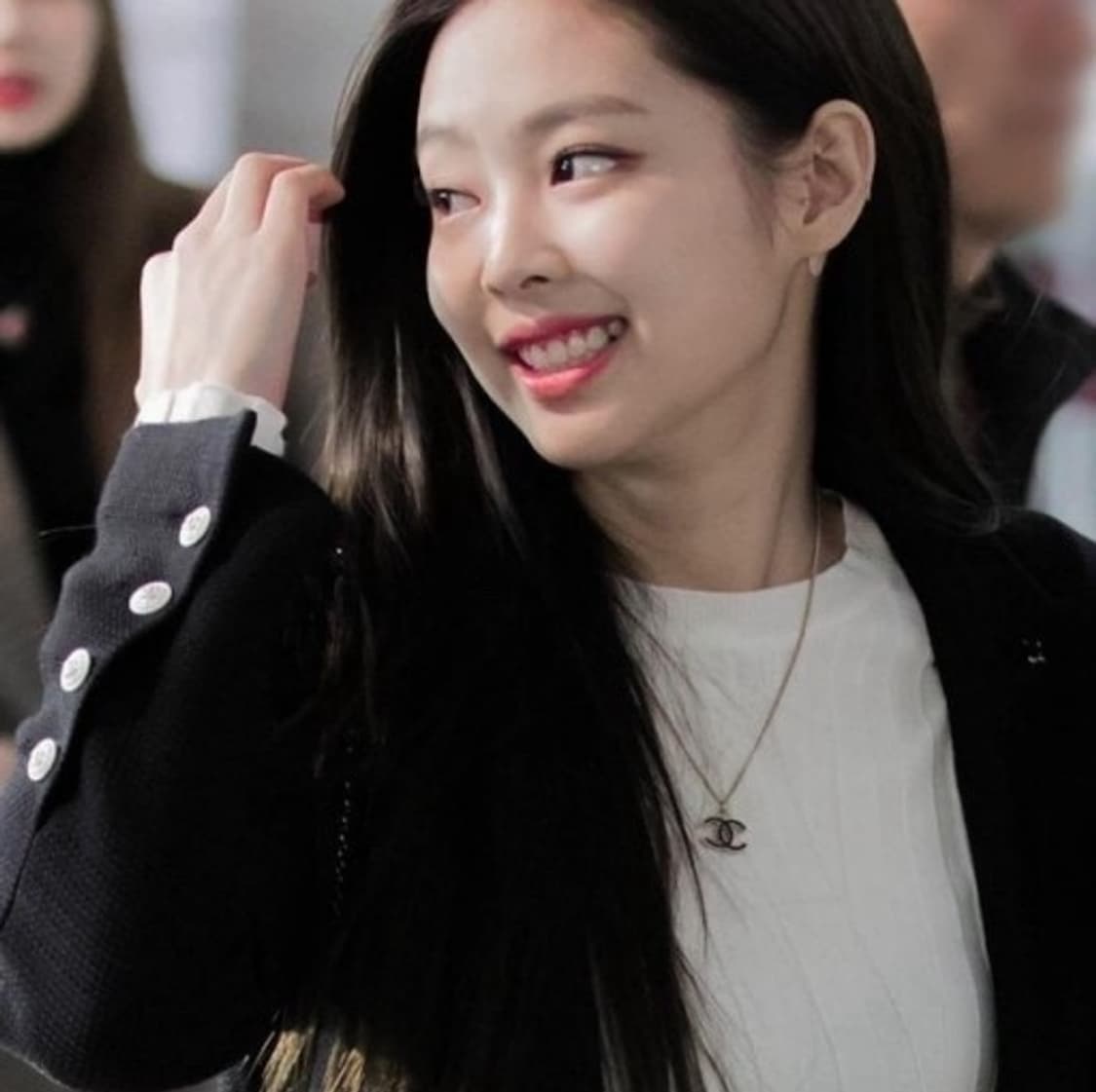 샤넬 업사이클링 제니 목걸이 상품이미지4