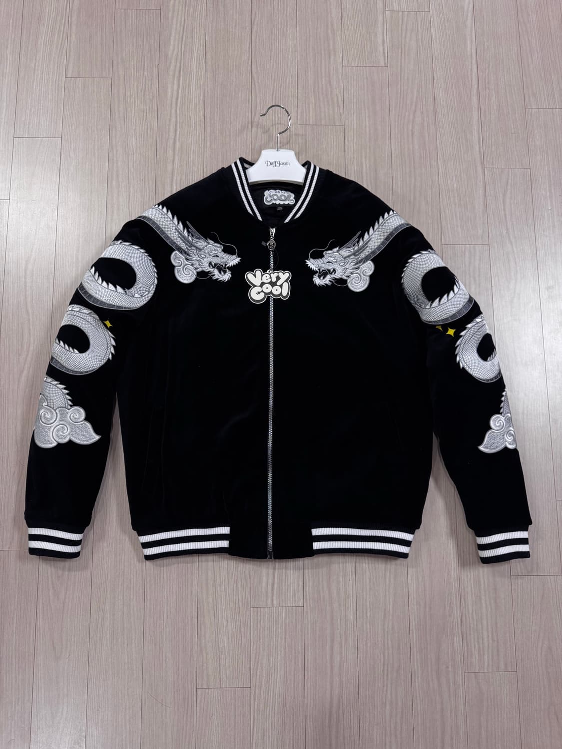 [새제품/XXL] Coolshirtz 벨벳 자수 스카쟌 상품이미지1