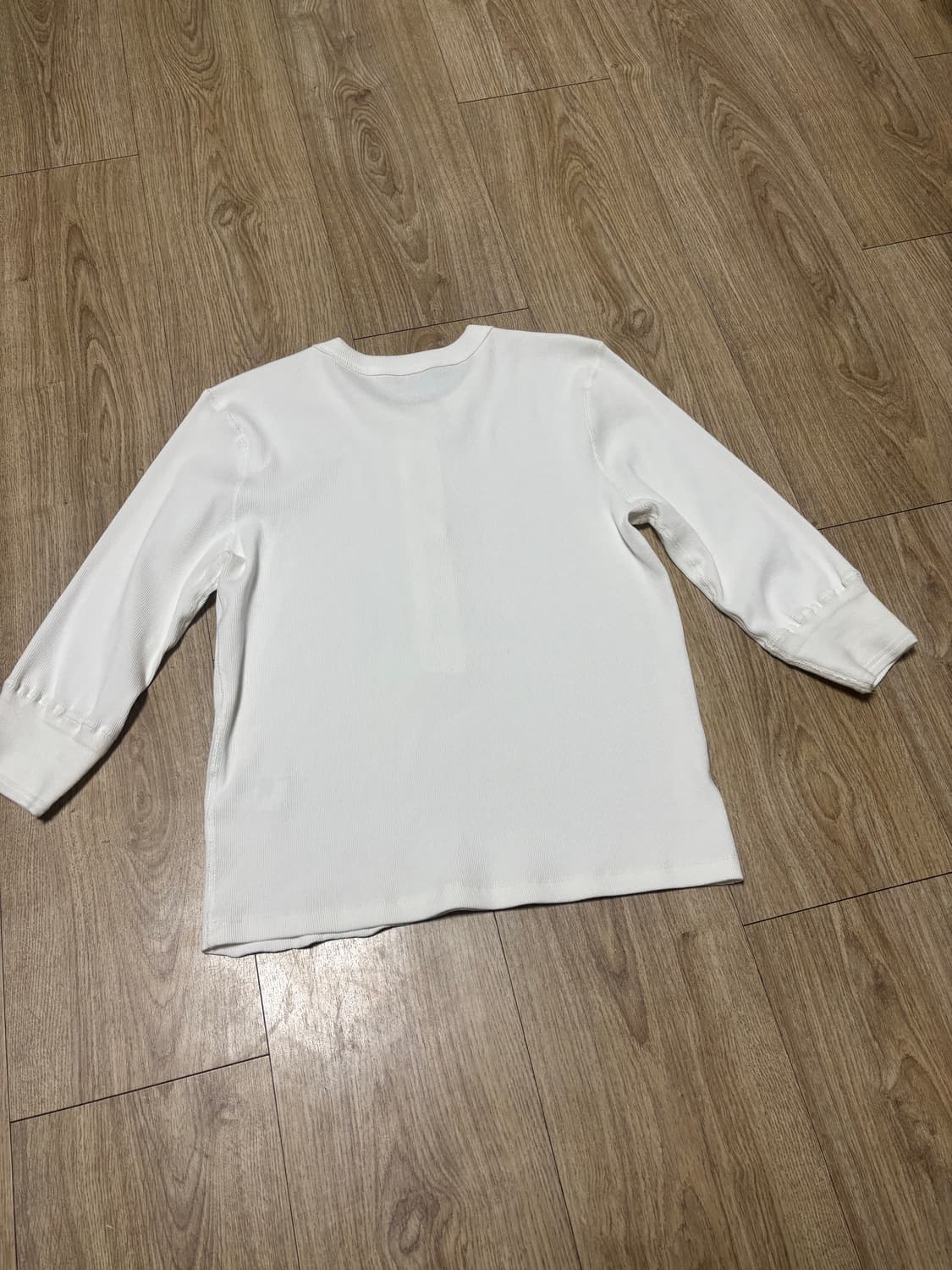 낫띵리튼 헨리넥 판매합니다 상품이미지5