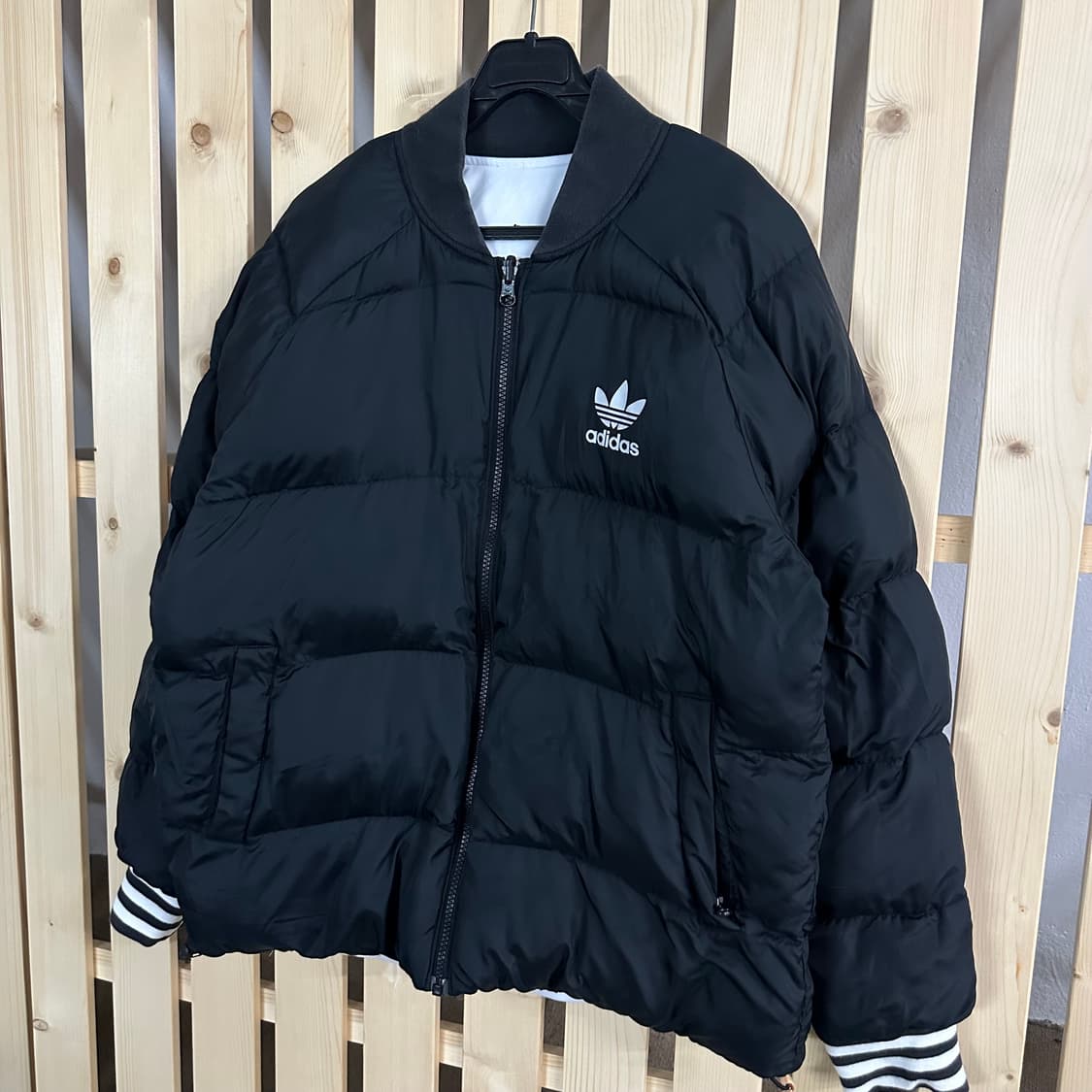 (L) 아디다스 리버시블 블랙&화이트 패딩 상품이미지4