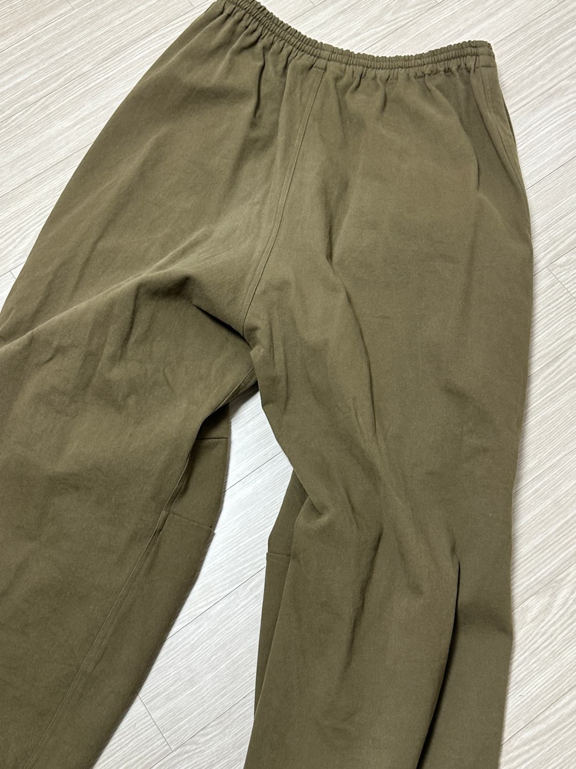 논노드 몰스킨 트랙 팬츠 카키 브라운 상품이미지4