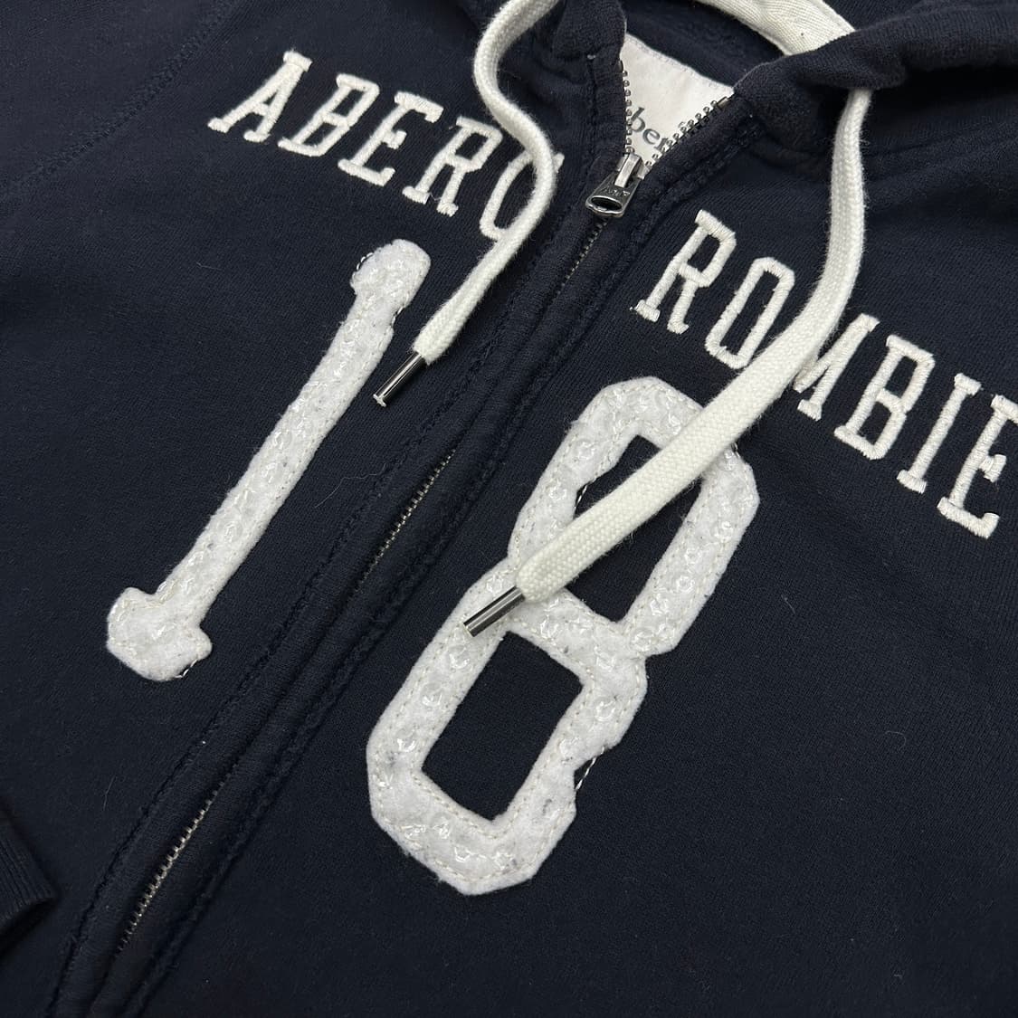 아베크롬비 여성 딱붙핏 후드집업 xs 상품이미지2