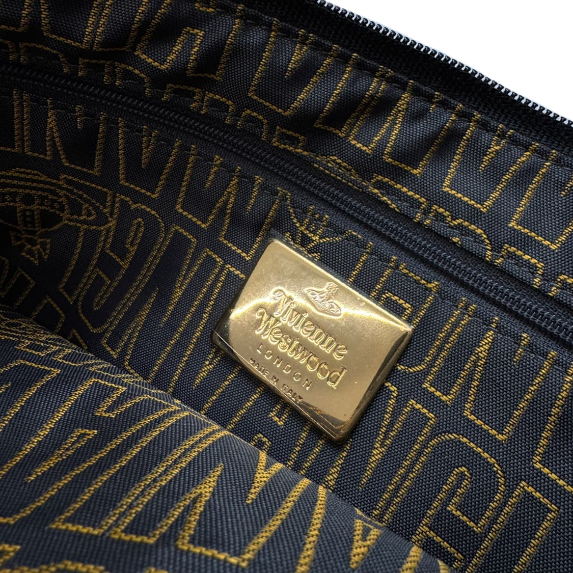 비비안웨스트우드 레더 클러치백 상품이미지5