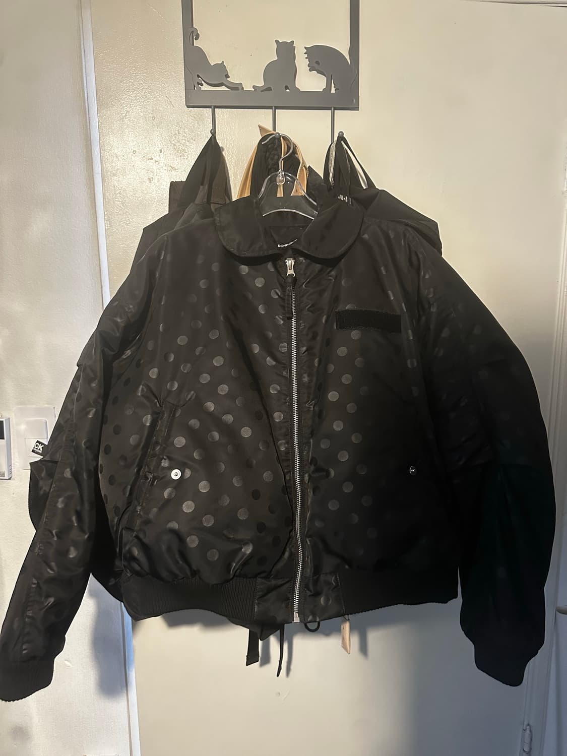 론론 INNER POINTED BOMBER MA-1 JUMPER  상품이미지4