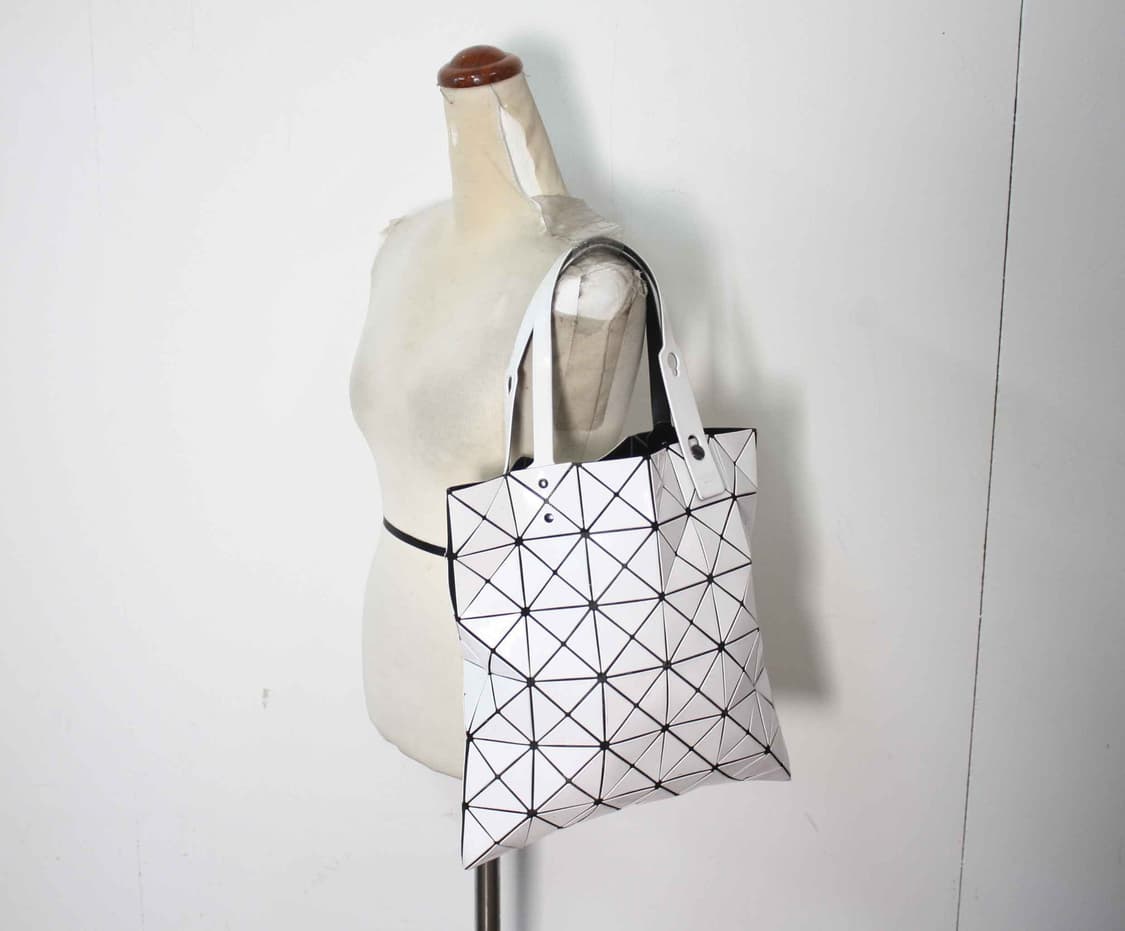 B-10574/이세이미야케 바오바오 정품 여성용 루센트 토드백 상품이미지1