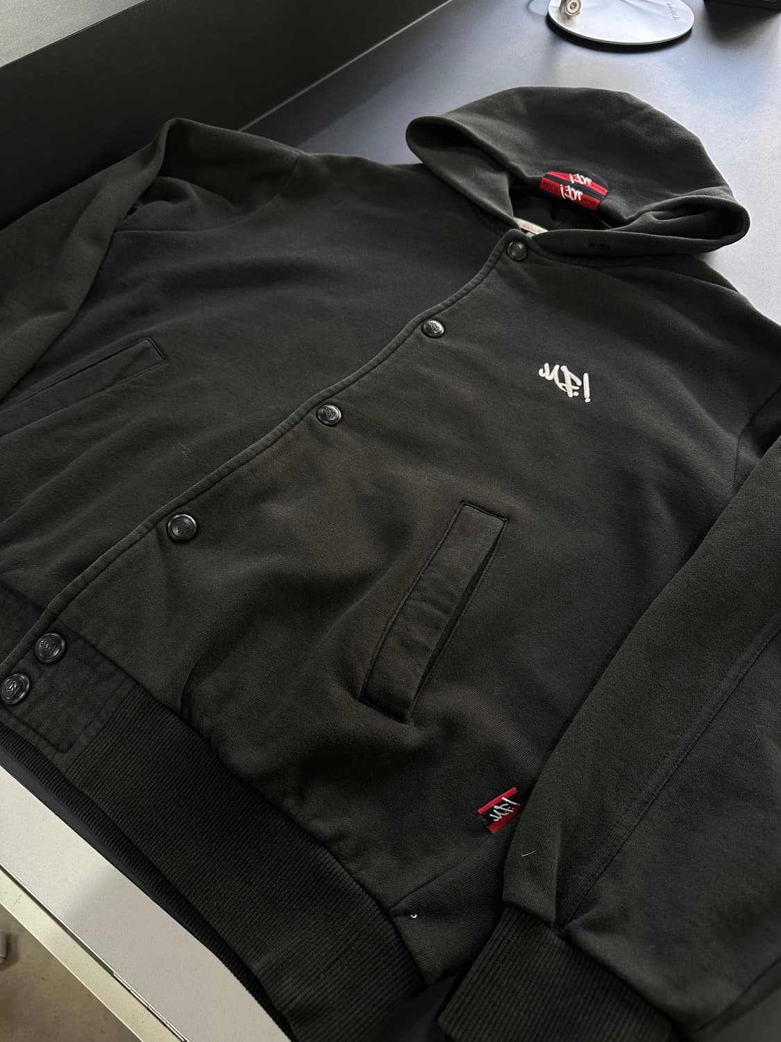 마자플라바 그래비티 자수로고 후드티 상품이미지7