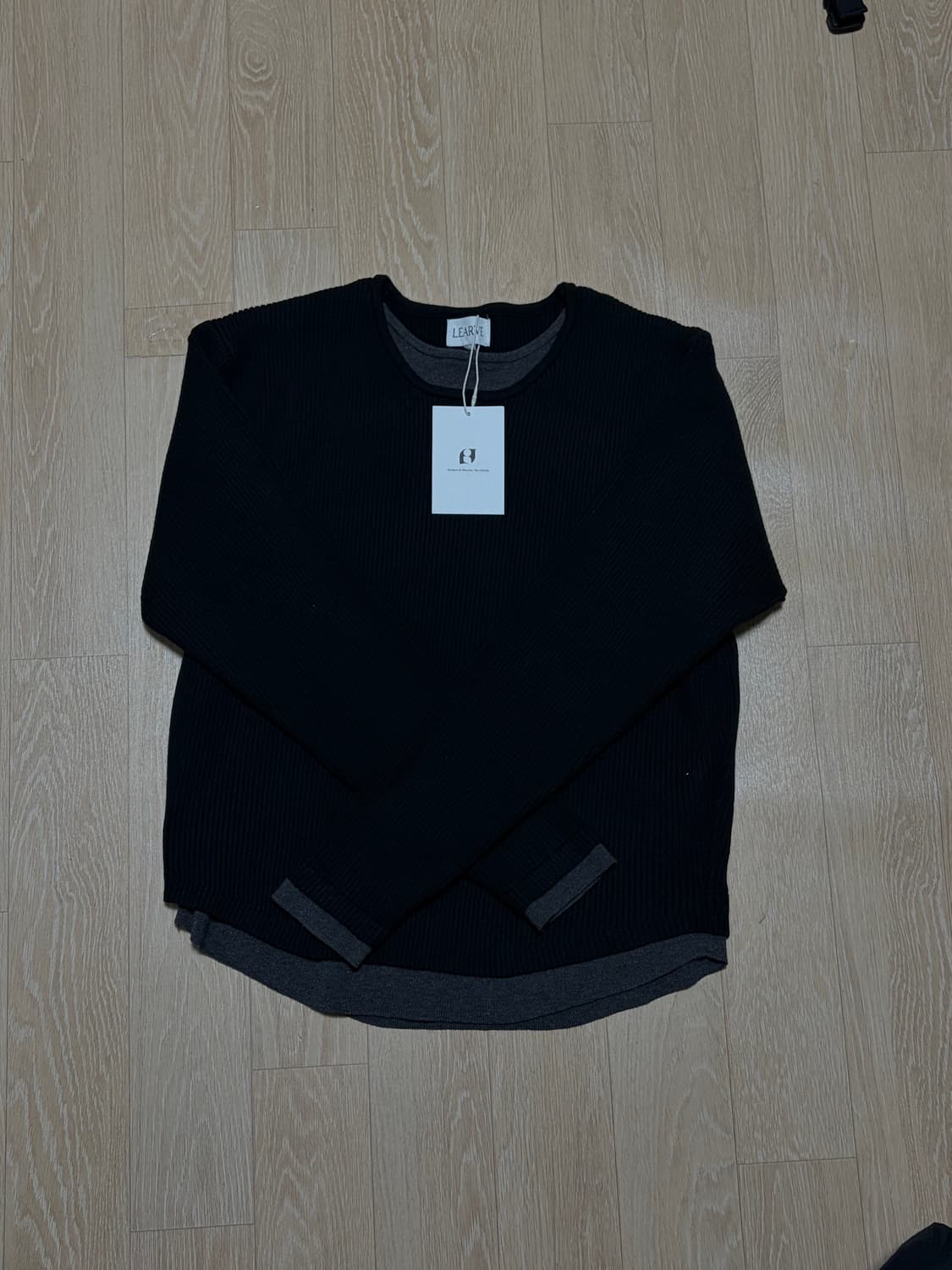 르아브 더블 레이어드 콘트라스트 텍스쳐 니트 블랙 상품이미지3