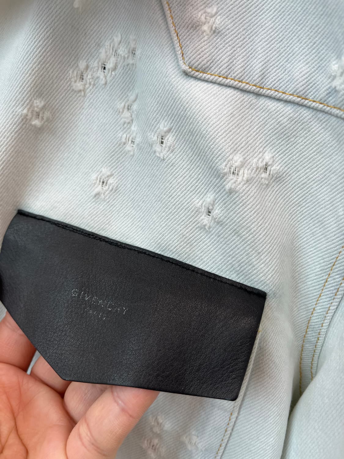 105) 지방시 디스트로이드 데님자켓 상품이미지4