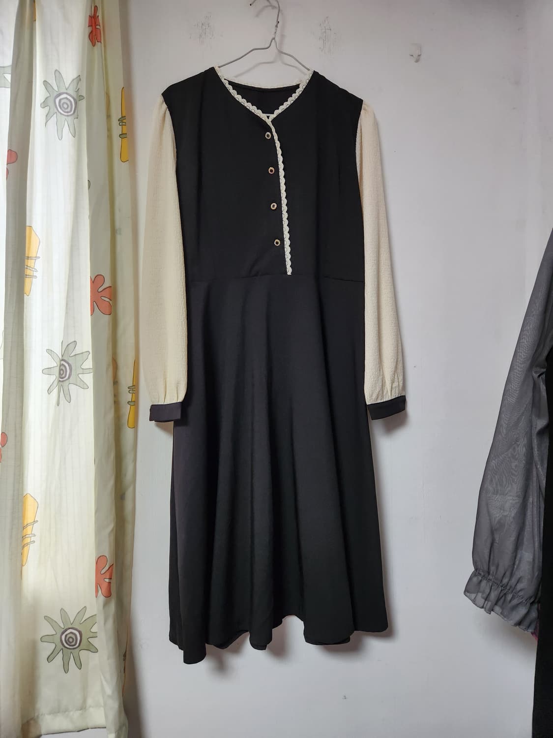 배색 블랙 롱 원피스 77 상품이미지1