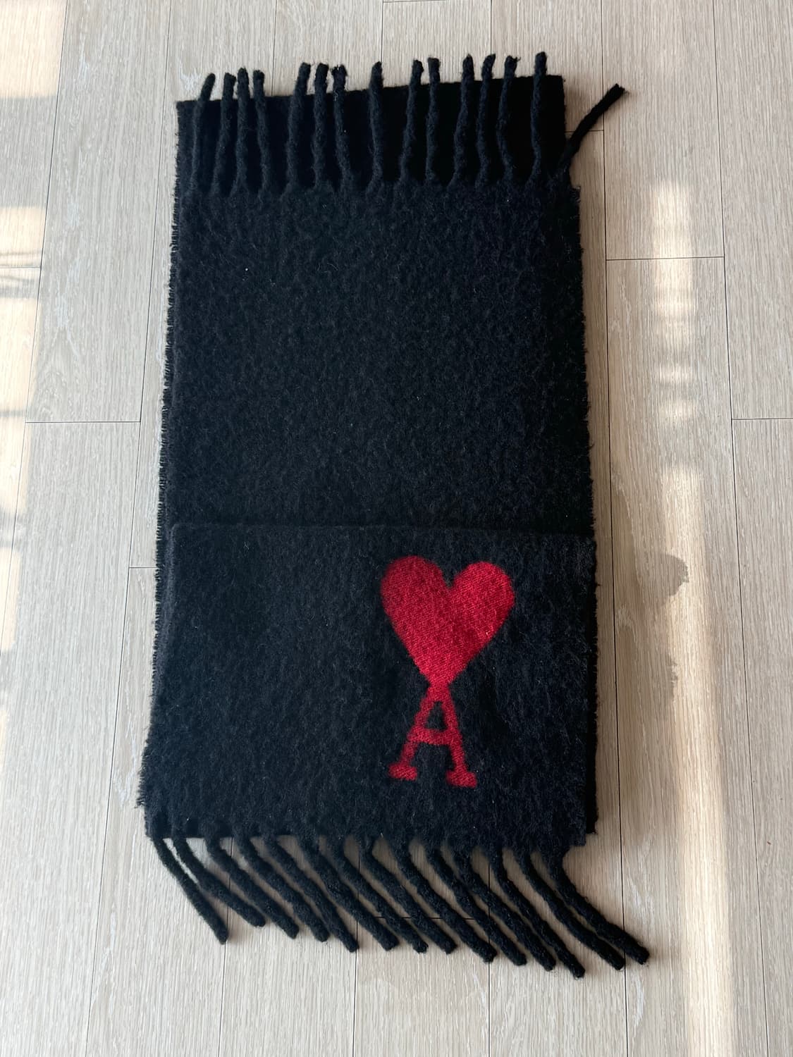 AMI 정품 머플러 상품이미지1