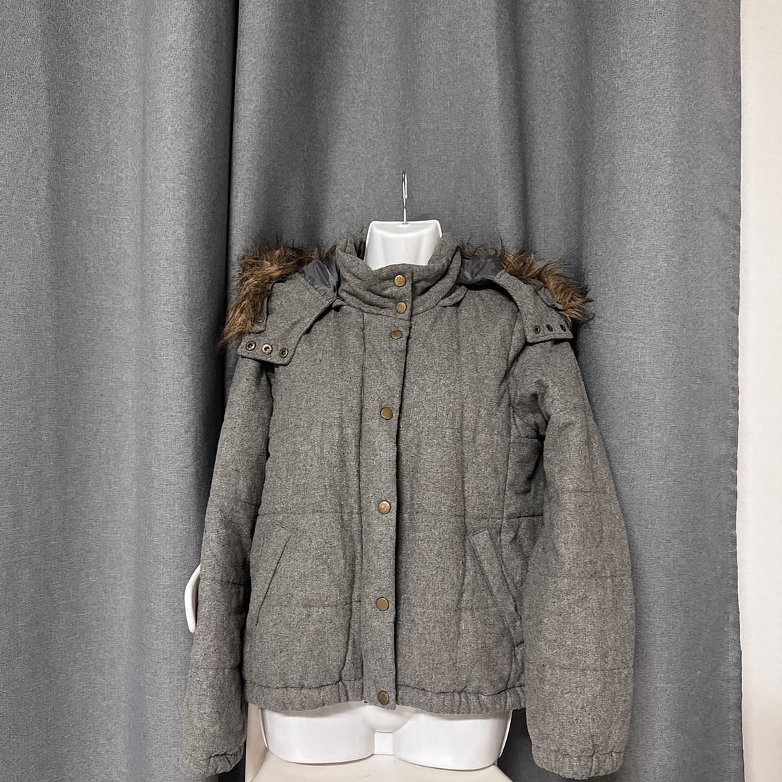 그레이 퍼 숏패딩 상품이미지1