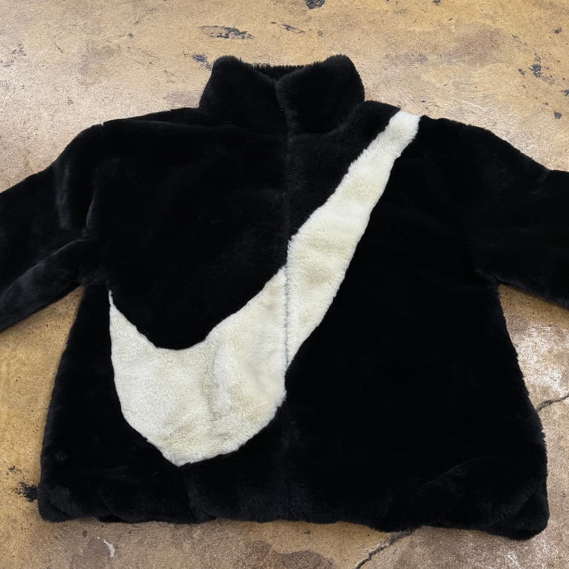 나이키 빅스우시 퍼 자켓  상품이미지3