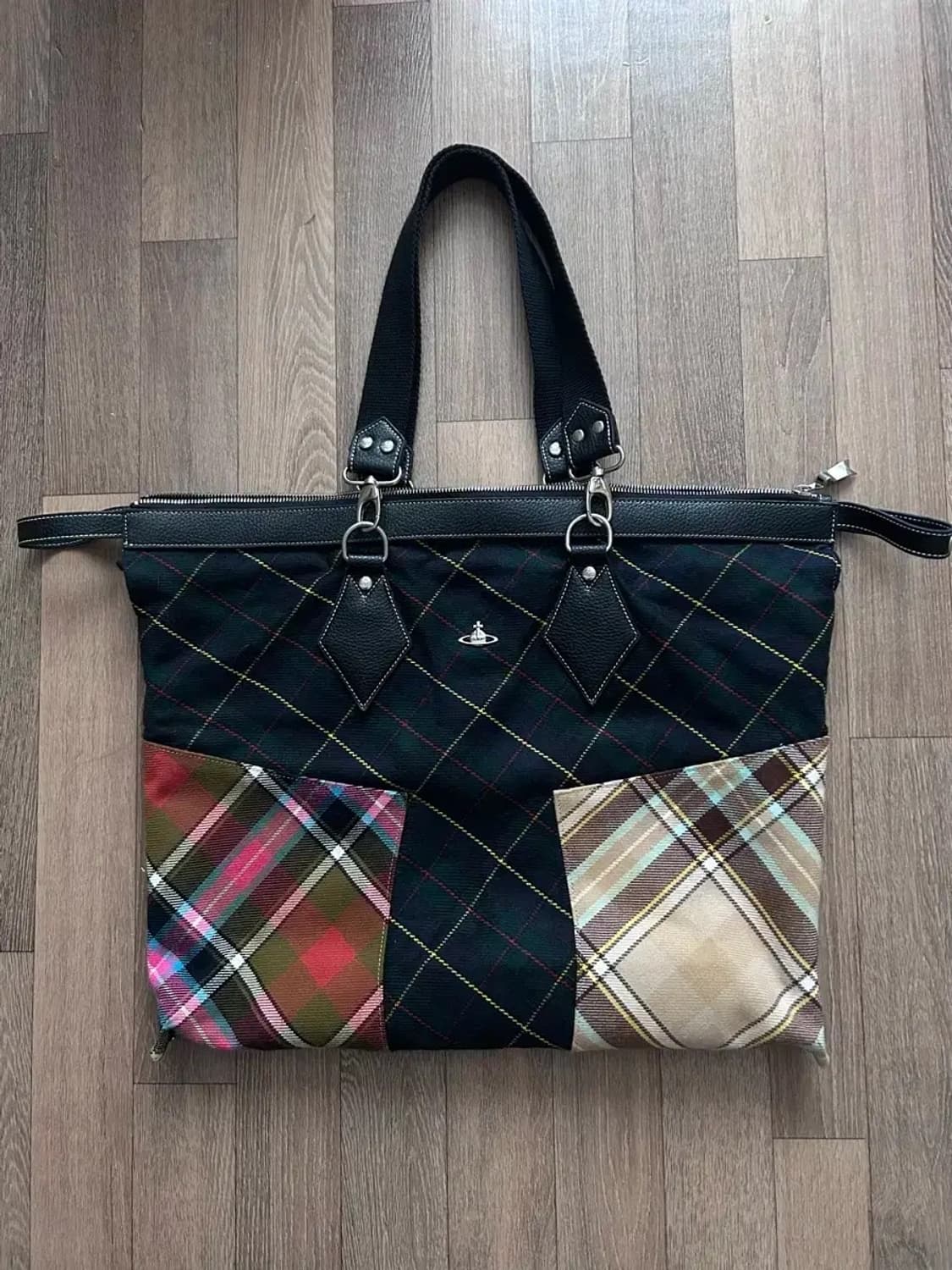 비비안웨스트우드 타탄체크 숄더백 상품이미지2