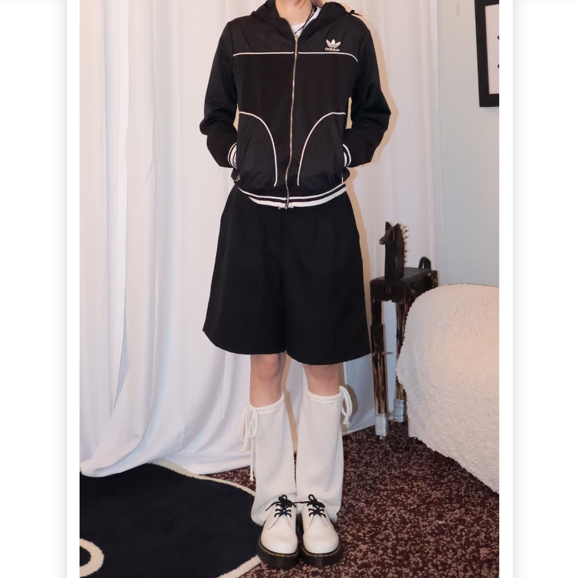 Black and White Cropped Hood 상품이미지3