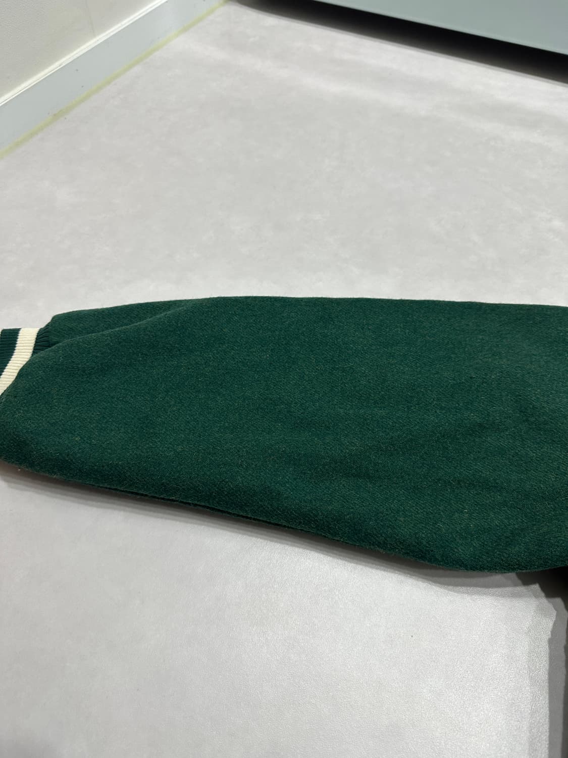 벌스데이수트 바시티 자켓 상품이미지2