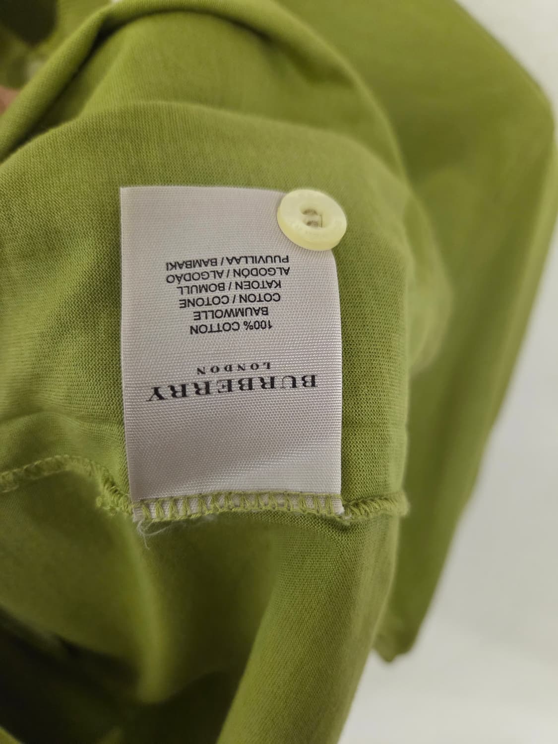 버버리 슬림핏 라임색 폴로티 상품이미지4