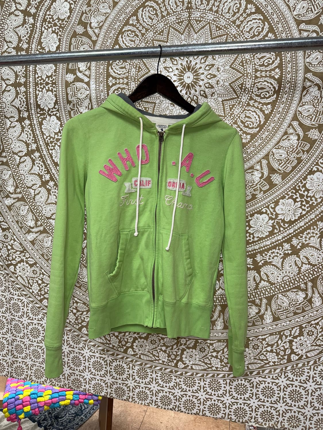 후아유 연두 여성 자수 후드집업  상품이미지3