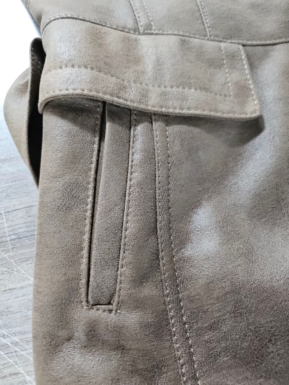 올리비아로렌 폭스퍼 카라 스웨이드 벨트 자켓  95 상품이미지5