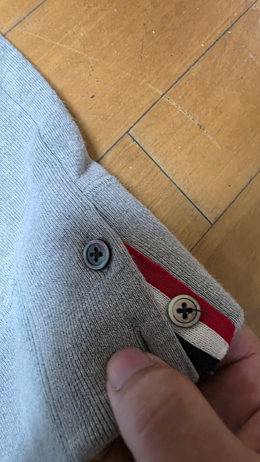 [5,새상품급]톰브라운 사선완장 맨투맨 상품이미지6