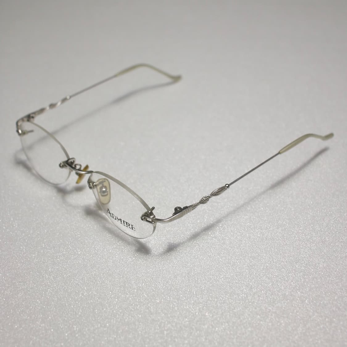 ADMIRE 뱀무늬 디테일 무테 안경 상품이미지4