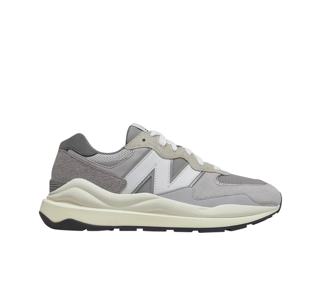 뉴발란스 5740 그레이 판매합니다! 상품이미지1