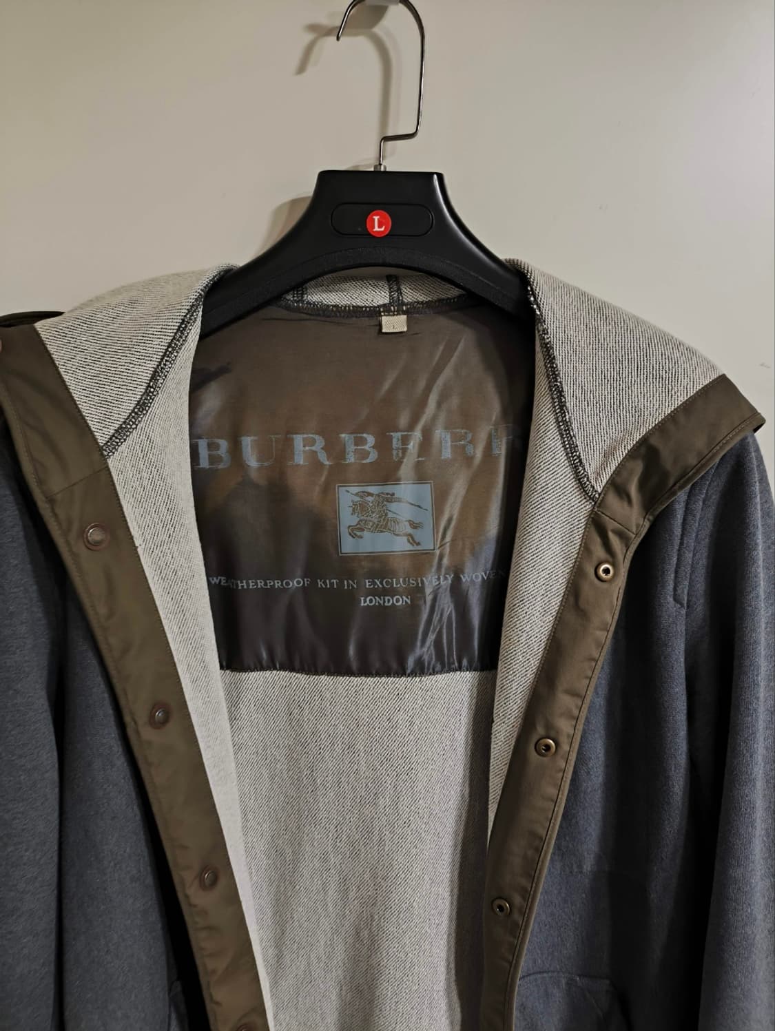 L 버버리 버튼 후드 자켓 그레이 내피 상품이미지8