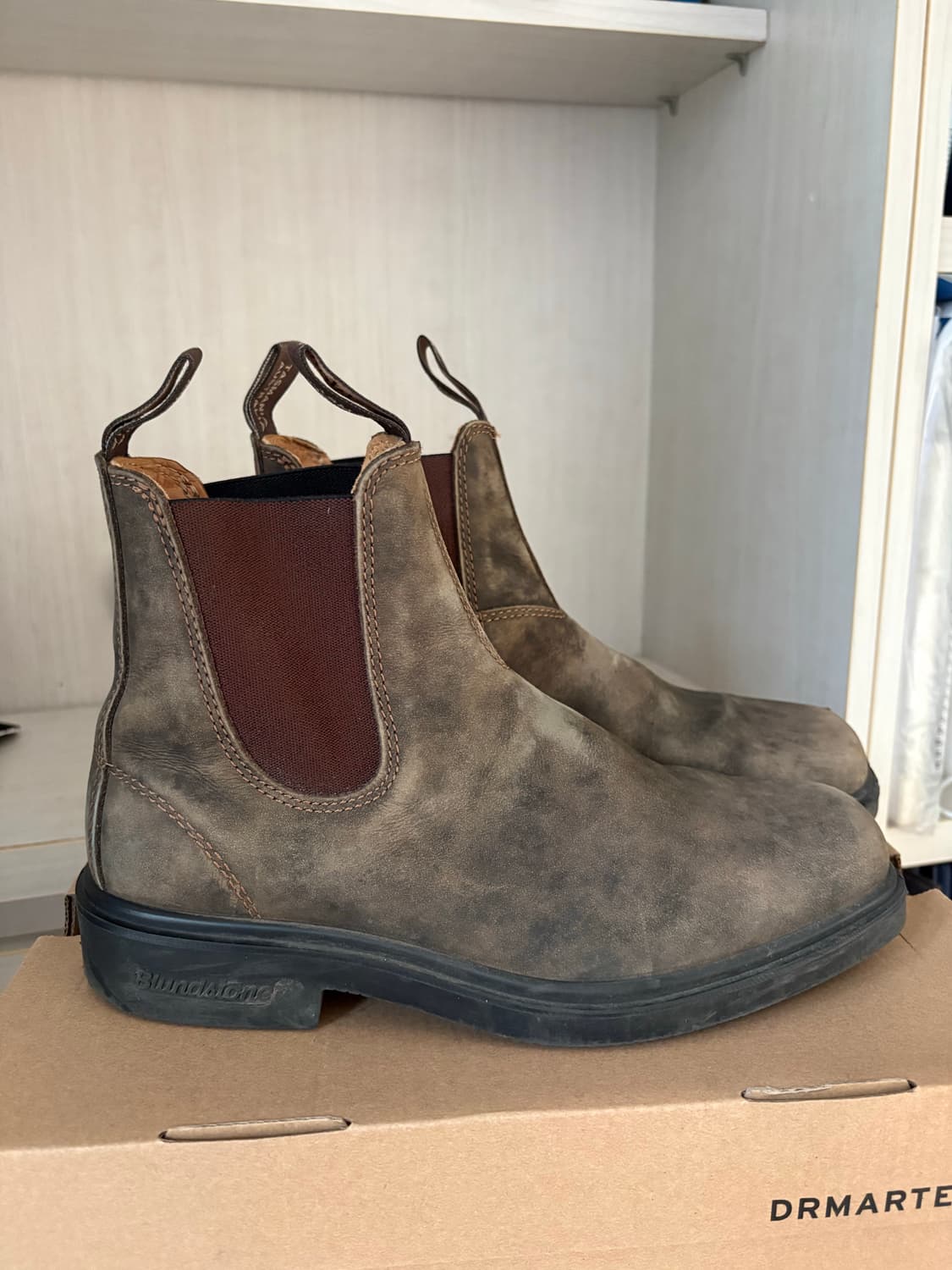 CLASSIC 585 첼시부츠_러스틱브라운 (AU 6) 상품이미지2