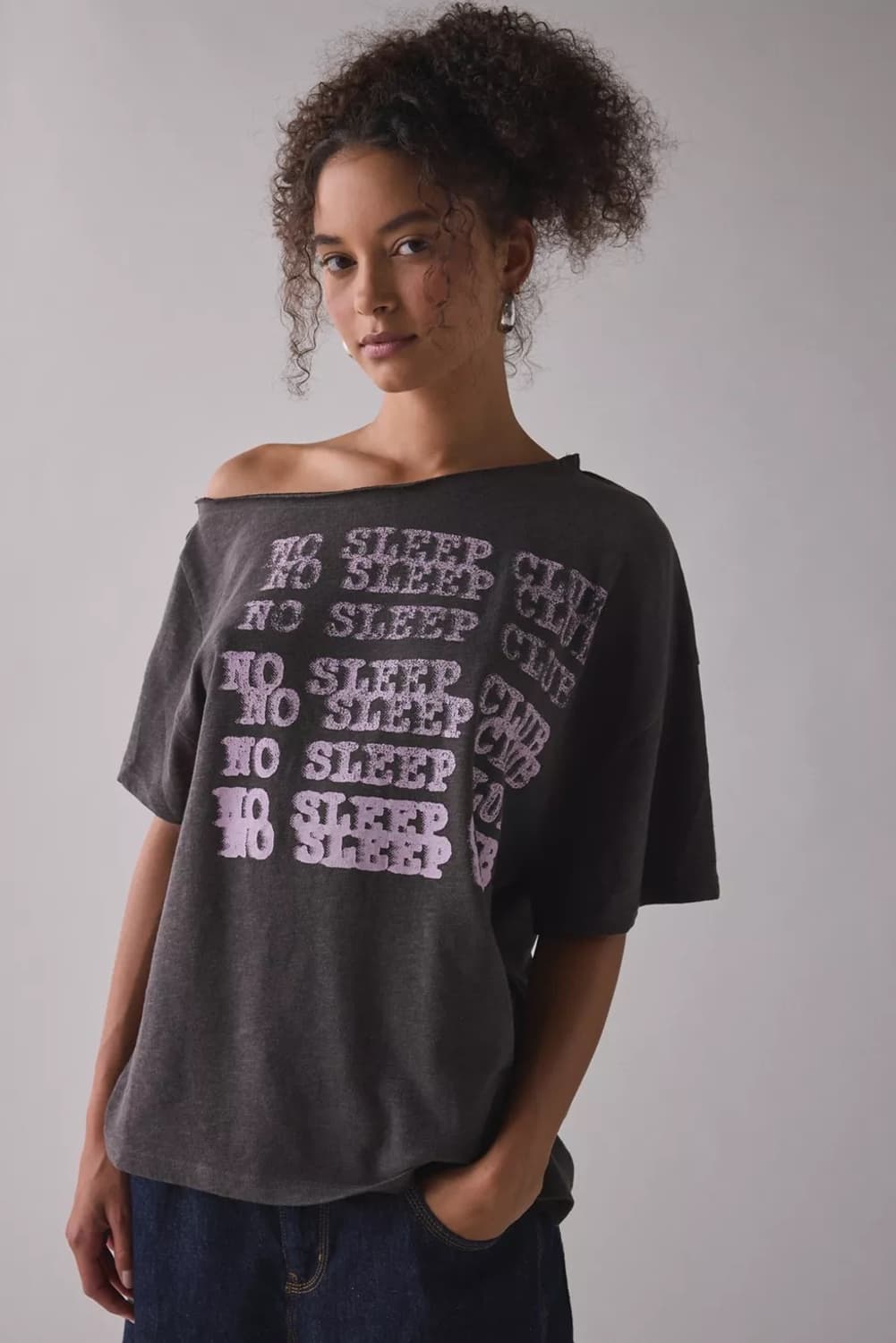 UO Courteny No sleep Club T shirt 상품이미지2