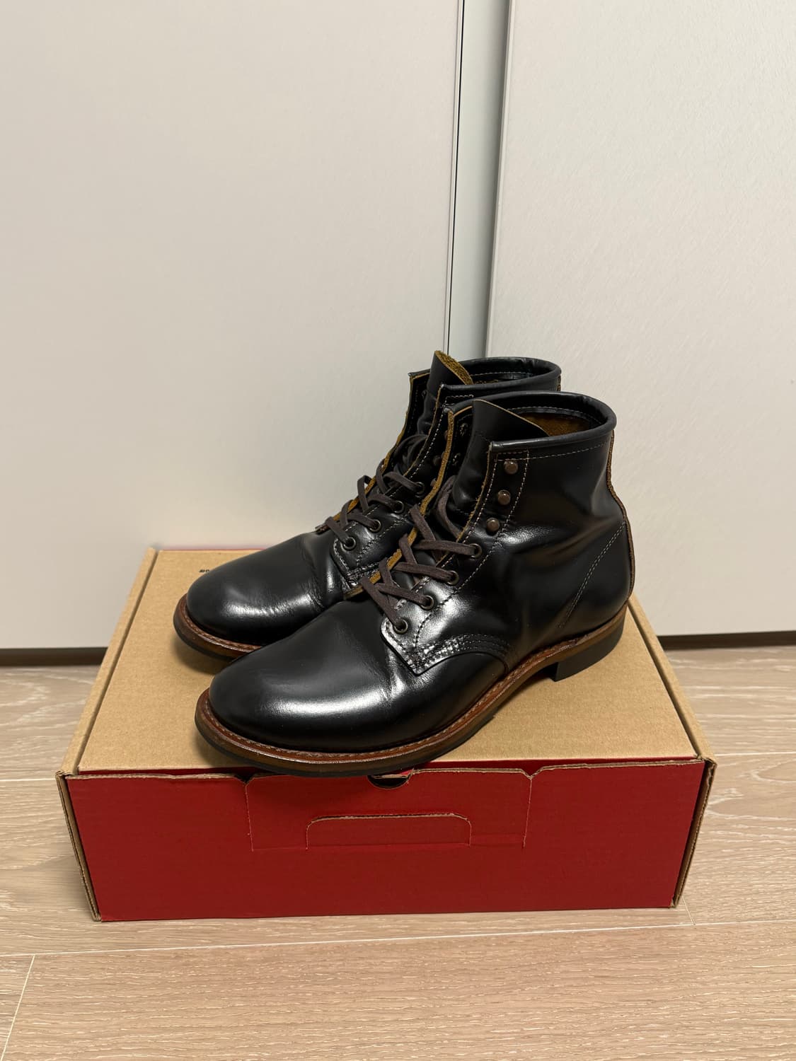 [255] 레드윙 벡맨 9060 플랫박스 상품이미지1