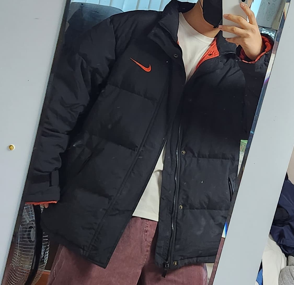 나이키 레드 스우시 올드스쿨 뉴챔츠 블랙 푸퍼 패딩자켓 상품이미지1