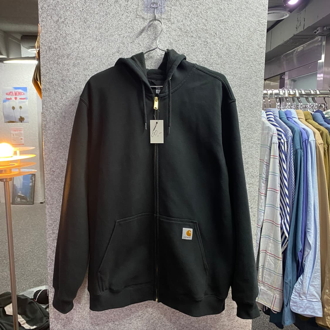 칼하트 미드웨이트 루즈핏 블랙 후드집업 B4700 상품이미지2