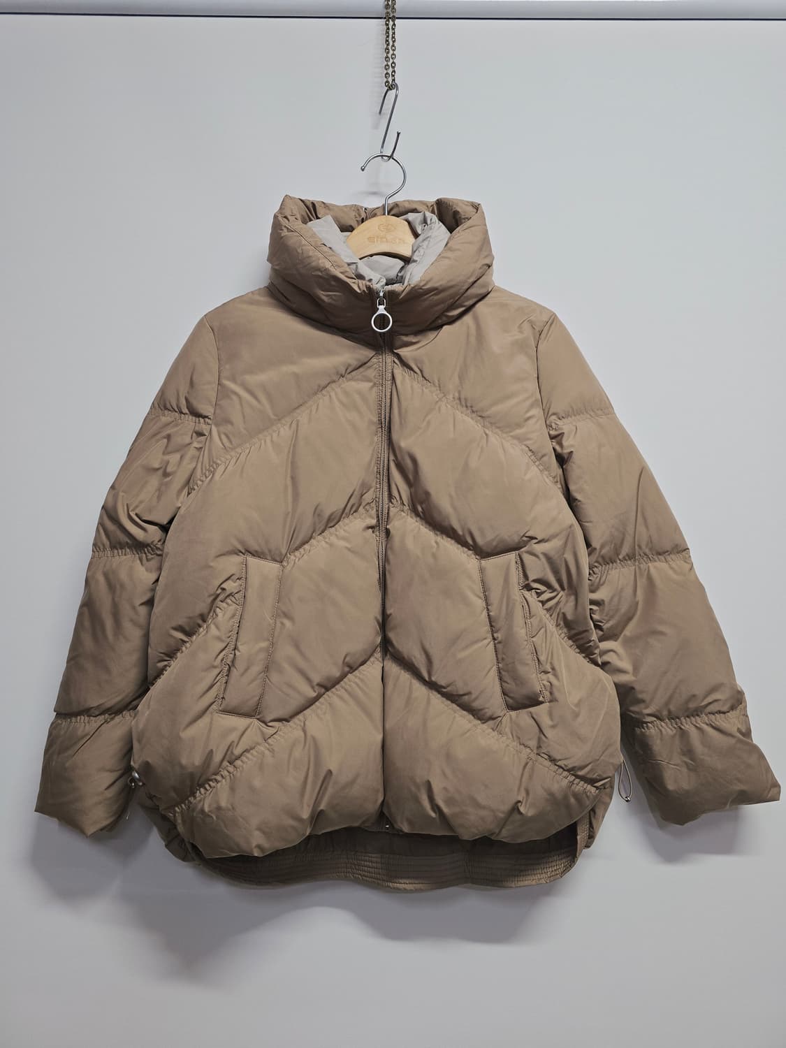 헬렌카렌 베이지색 숏 덕다운패딩  점퍼 상품이미지1