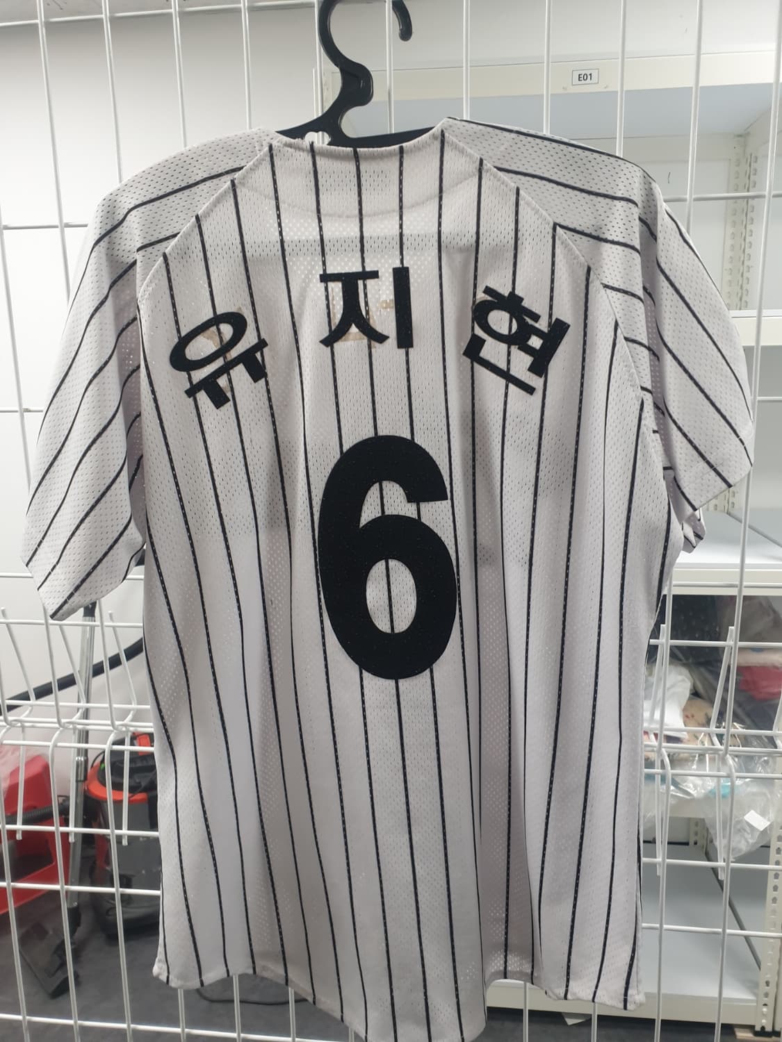 엘지트윈스 유니폼 95사이즈 홈유니폼 95사이즈 유지현 마킹 팝니다  상품이미지2