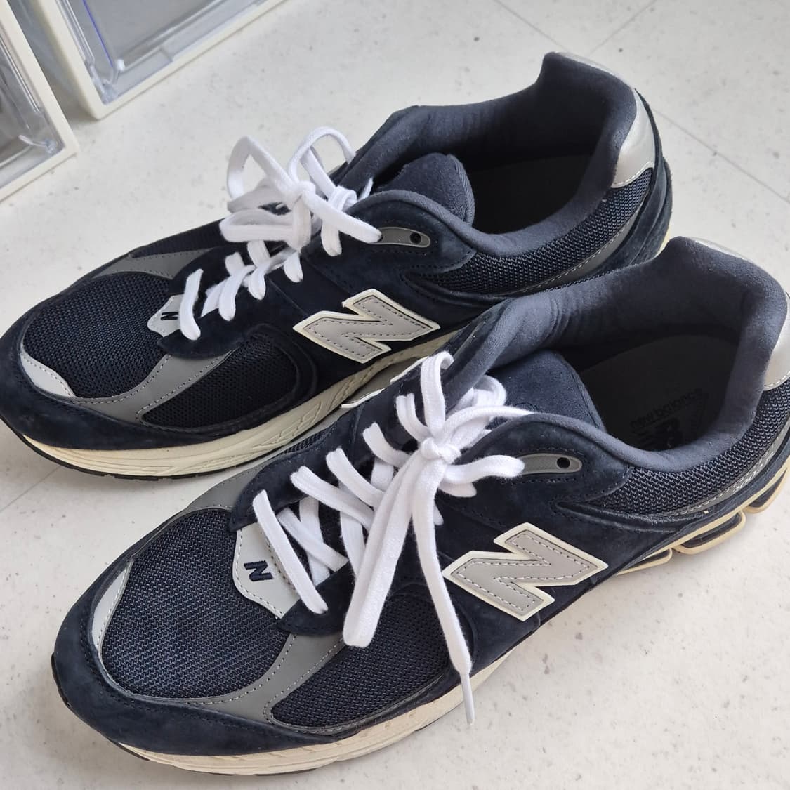 뉴발란스 2002R 상품이미지1