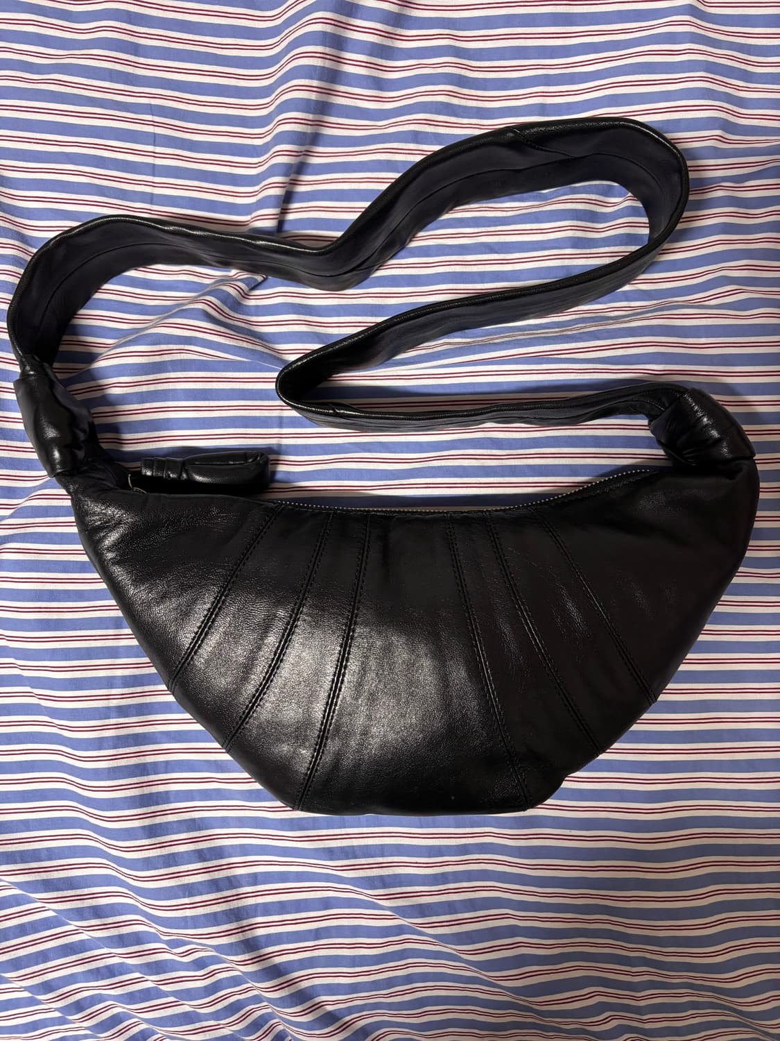 르메르 크루아상 스몰 블랙 양가죽 상품이미지2