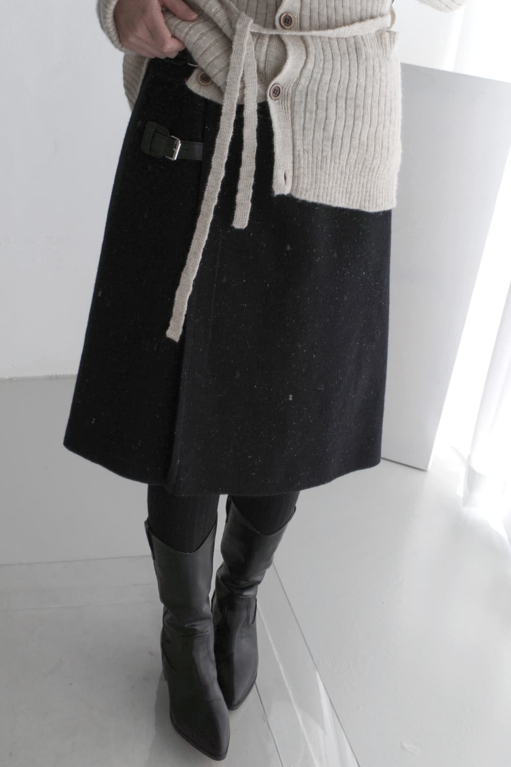 courreges) wool buckle wrap skirt  상품이미지5