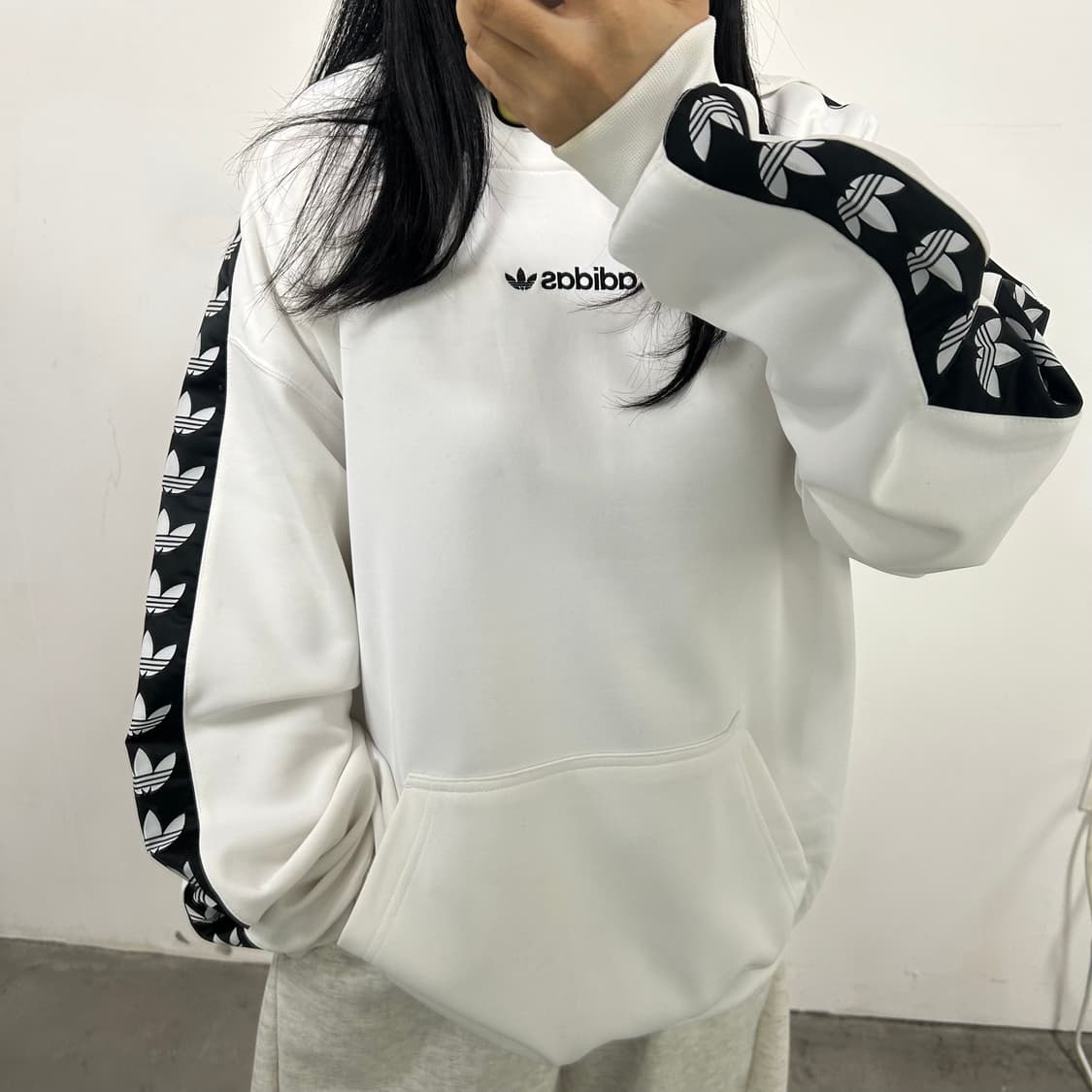 아디다스 화이트 후드티[1710] 상품이미지2