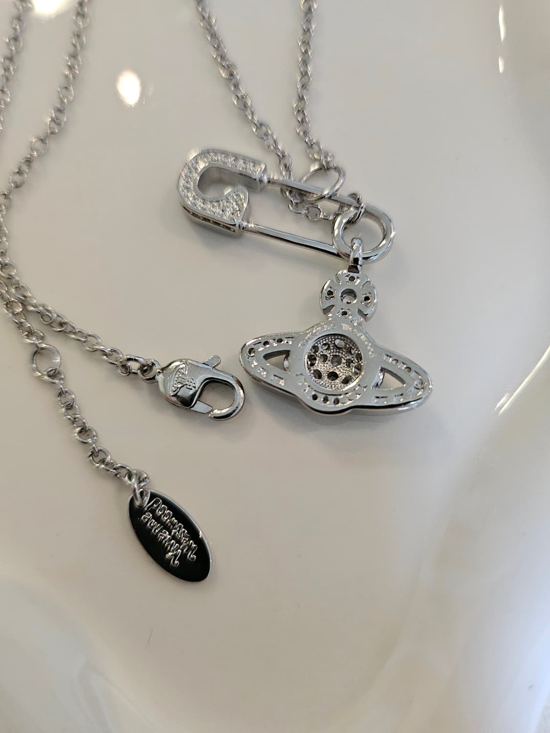 비비안웨스트우드 업사이클링 루크리스 목걸이 상품이미지2