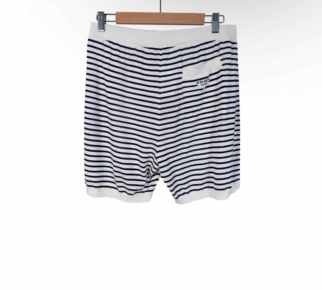 [52] 프라다 남성 실크 삼각로고 스트라이프 버뮤다 쇼츠 반바지 블루 상품이미지1