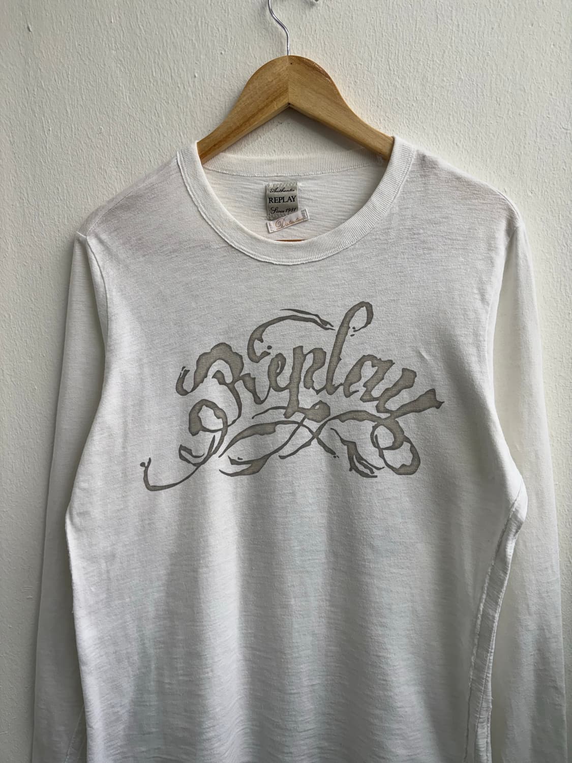 Vintage White Graphic Long Sleeve 상품이미지2