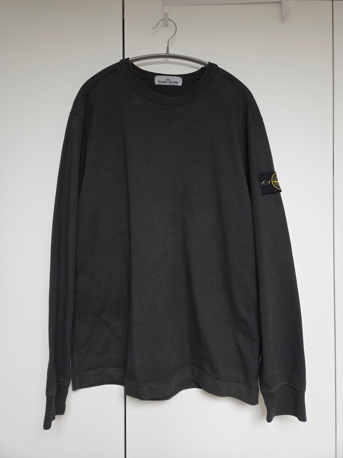 스톤아일랜드 라이트 롱슬리브 맨투맨 차콜 L 상품이미지1