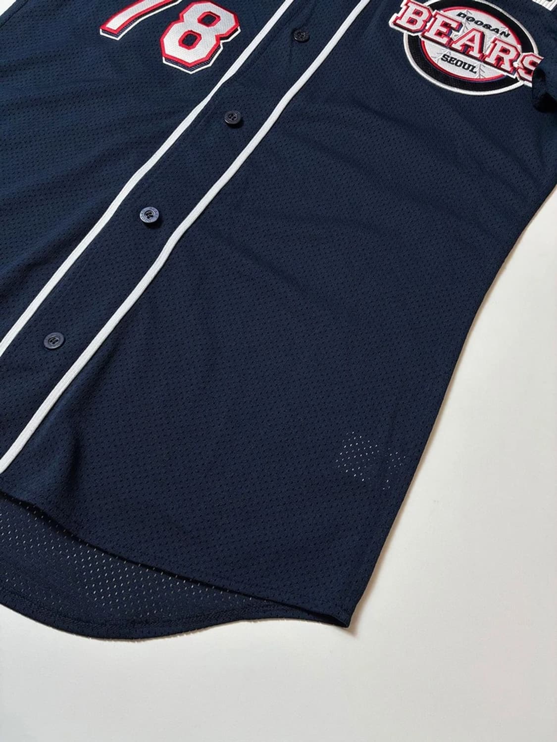 휠라 x 두산베어스 에센틱 최해명 원정 반팔 유니폼 PN8696 상품이미지6