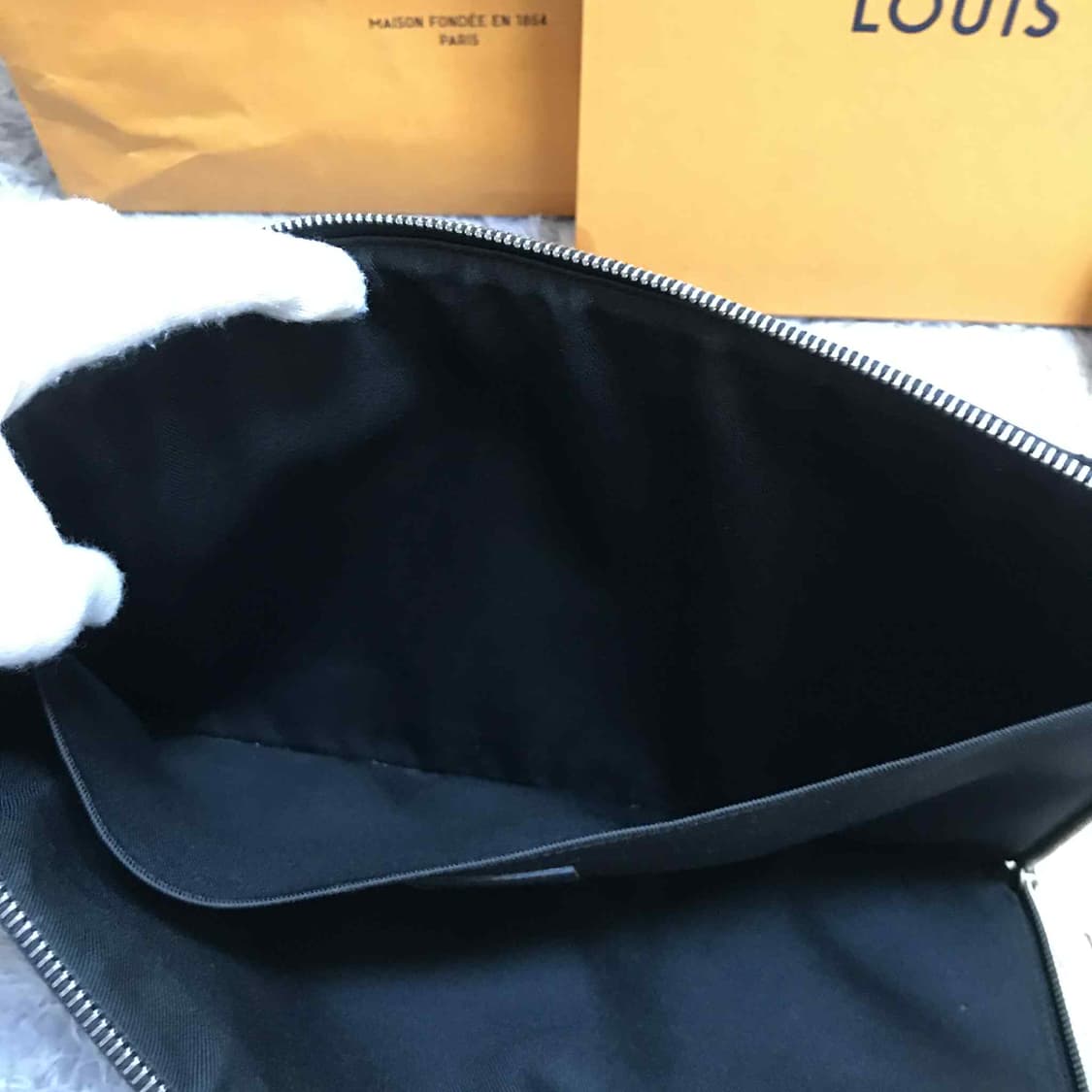 {클로젯}[풀구성][GM]루이비통 포쉐트 주르 다미에 클러치 GM 상품이미지4