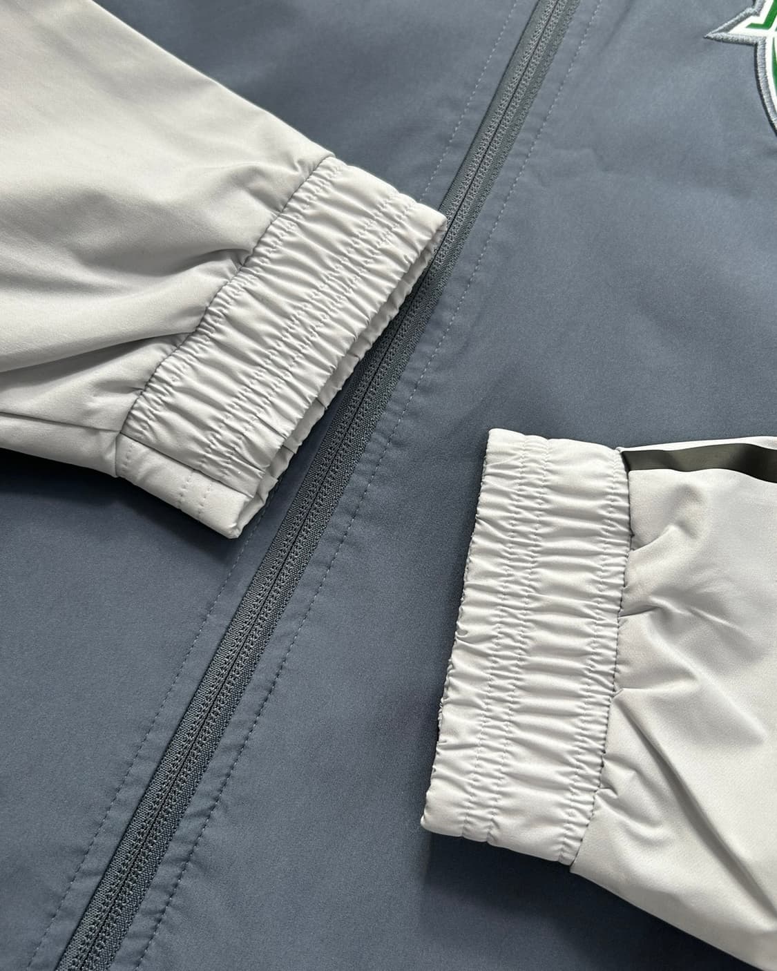 아디다스 전북현대 코치 지급용 올웨더 레인 자켓  상품이미지5