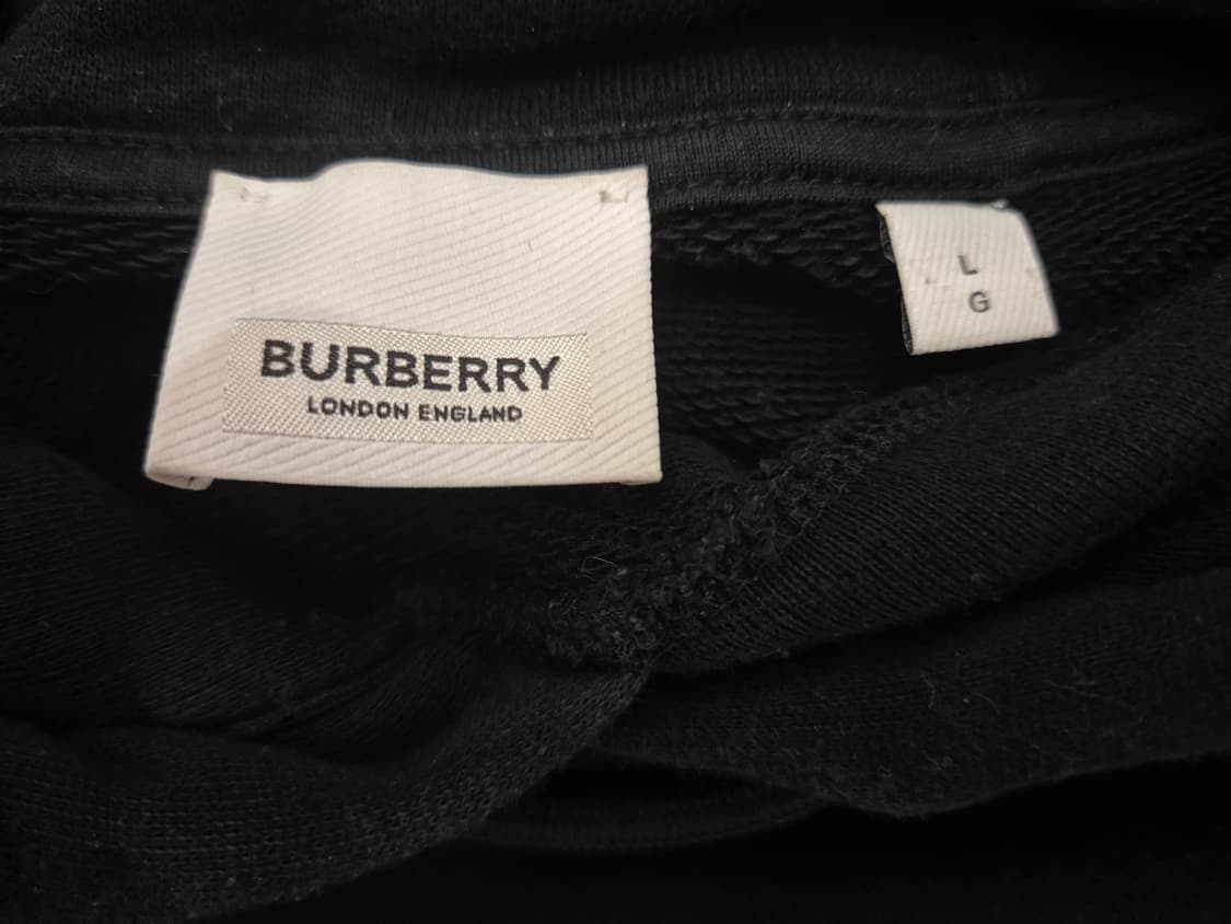 버버리 트레이닝 상의 하의 세트로 팝니다 상품이미지2