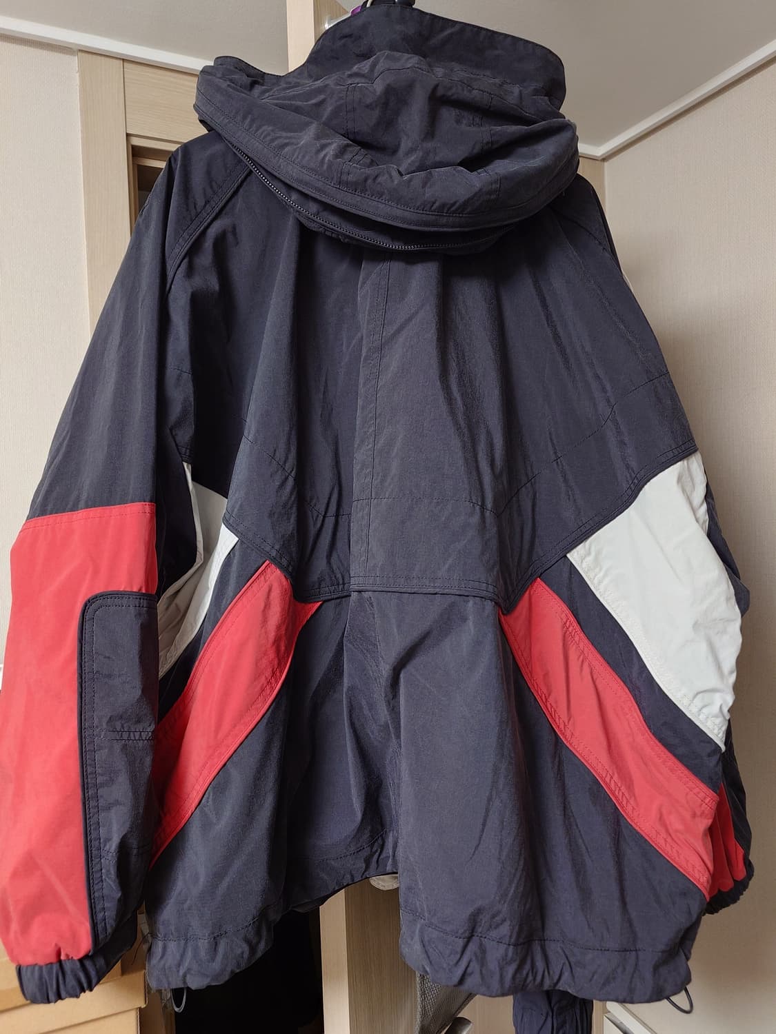 [46] 준지 25FW 워싱 트랙 점퍼 레드 미사용 상품이미지3