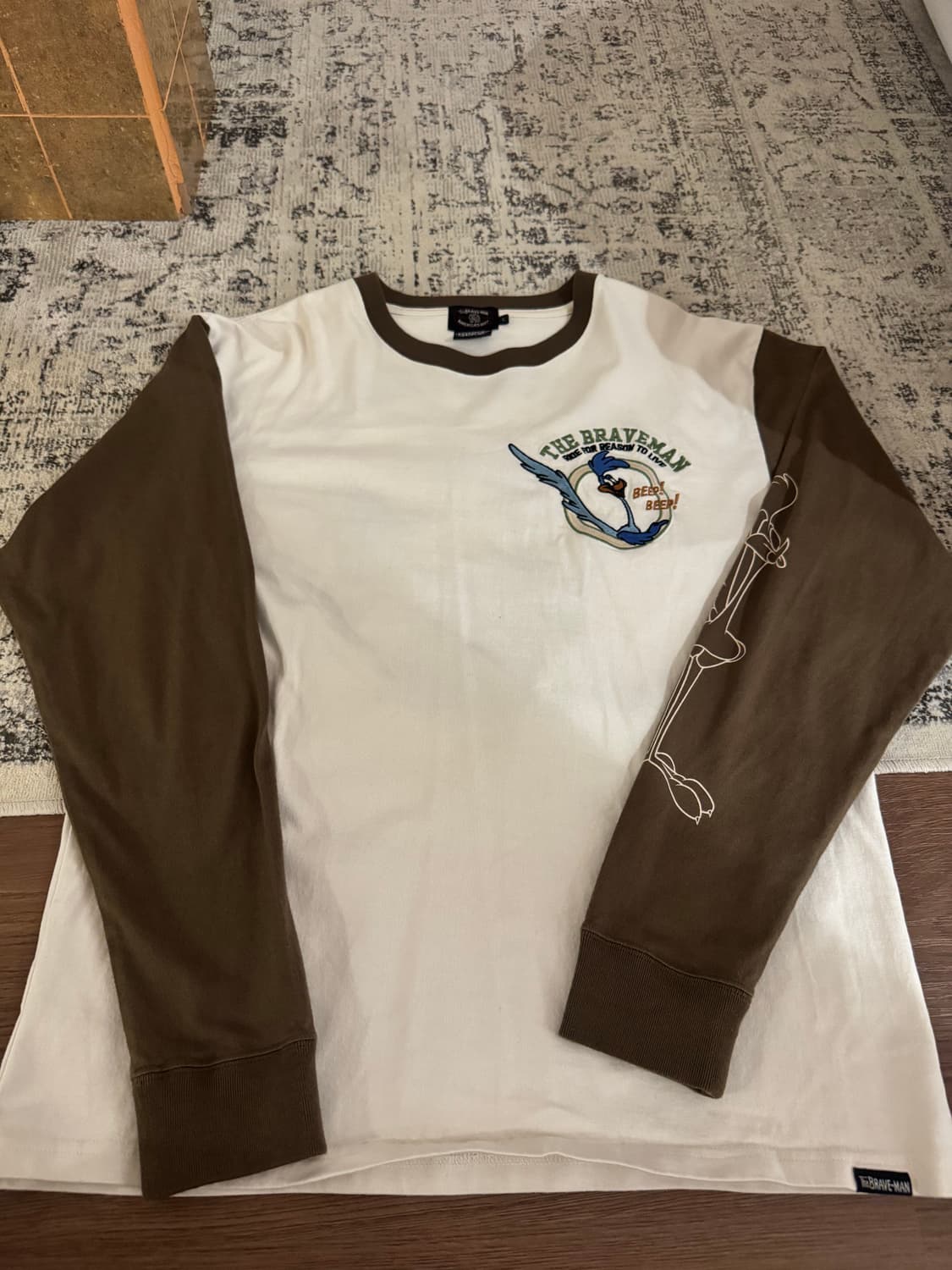 Looney tunes long sleeve 상품이미지1